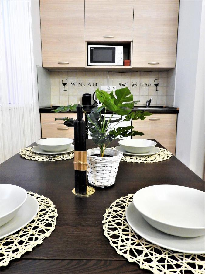 Апартаменты Nora Studio Apartman - Эгер Экстерьер фото