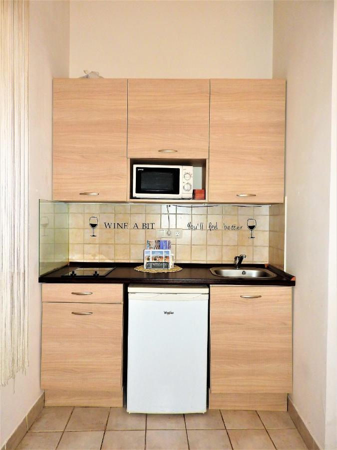 Апартаменты Nora Studio Apartman - Эгер Экстерьер фото
